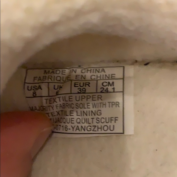 Slippers - Picture 4 of 5